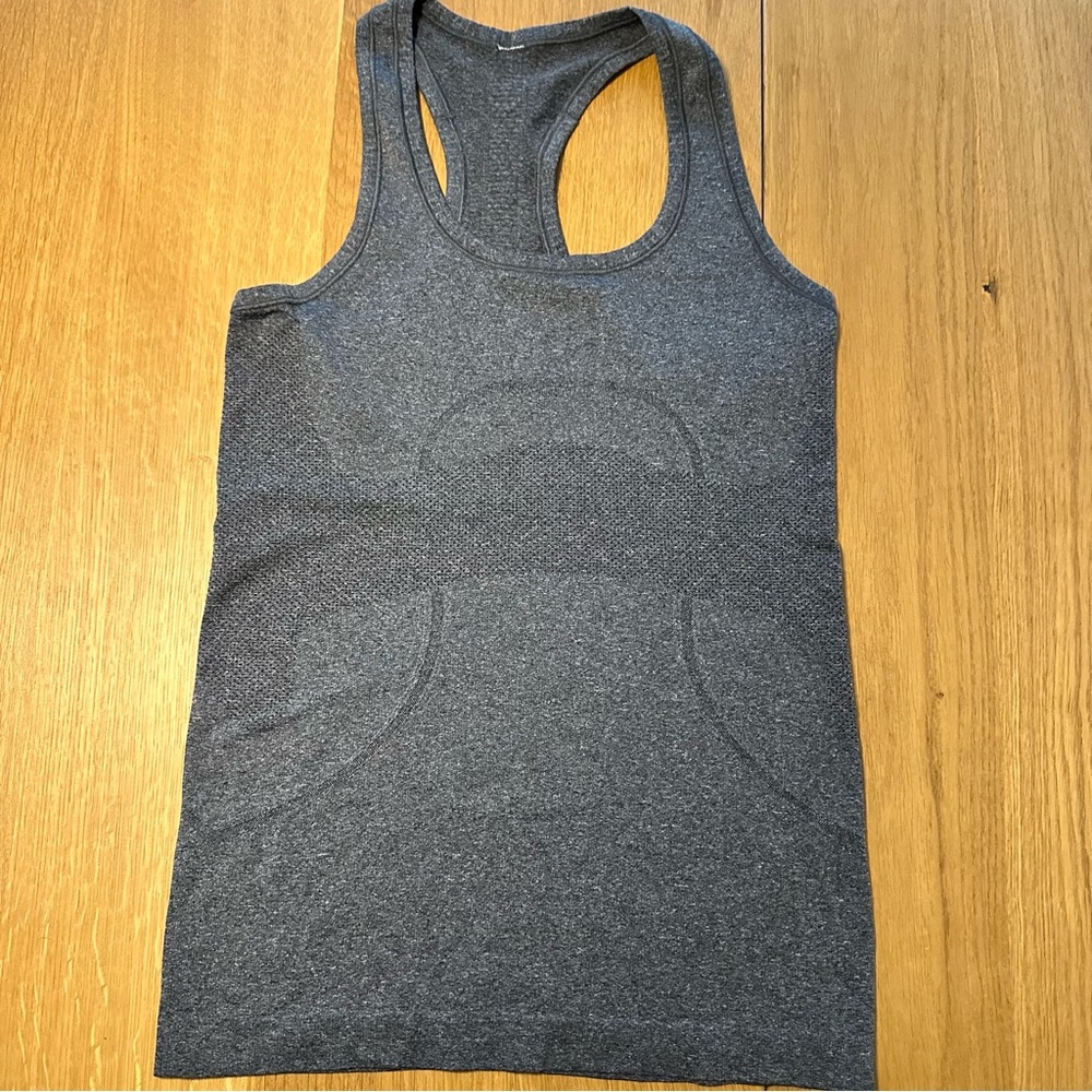 Lululemon heather grey Swiftly Tech Speed Racer Tank Top size 6